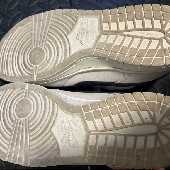 Women’s Dunk Low SE - Picture 5 of 8